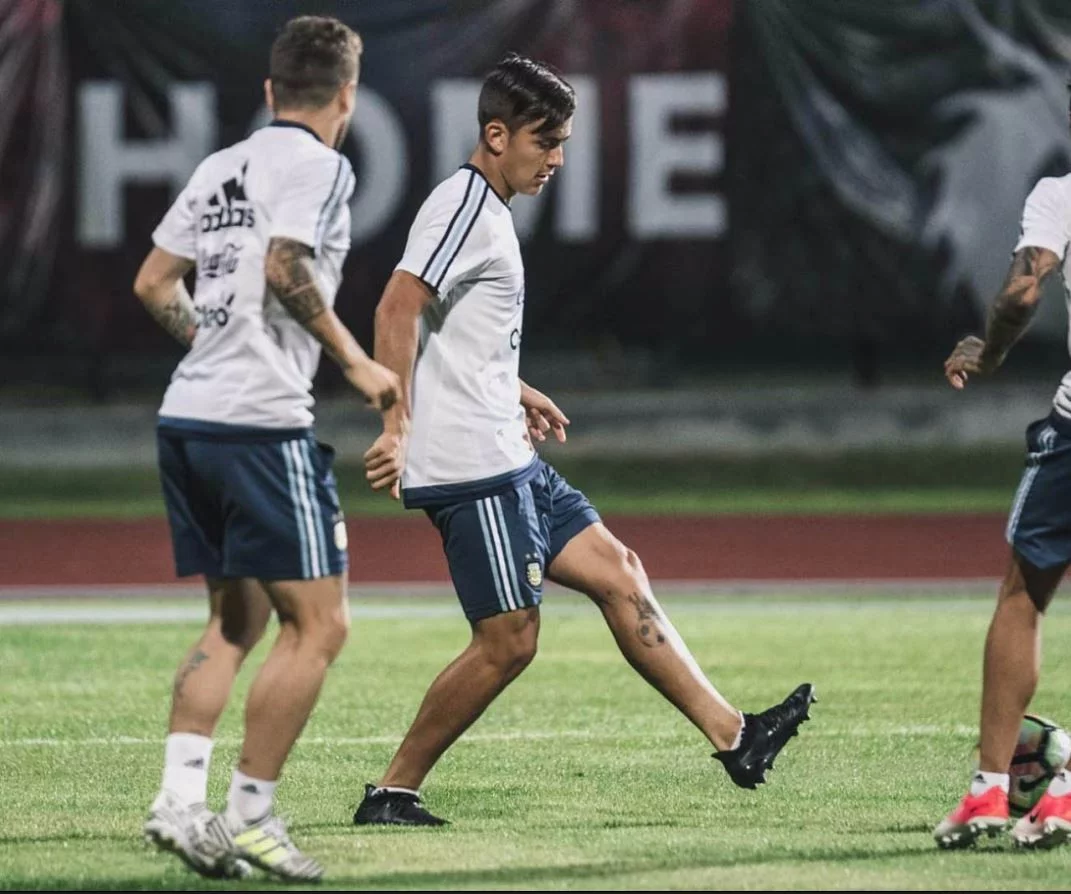 post card Dybala adidas.webp
